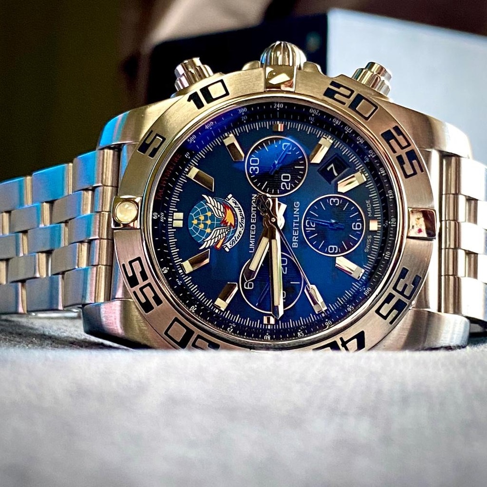 Breitling Chronomat 44 blue impulse limitededition